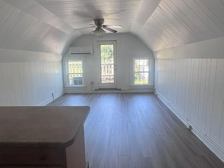 201 E Gilmer Park — Photo 10