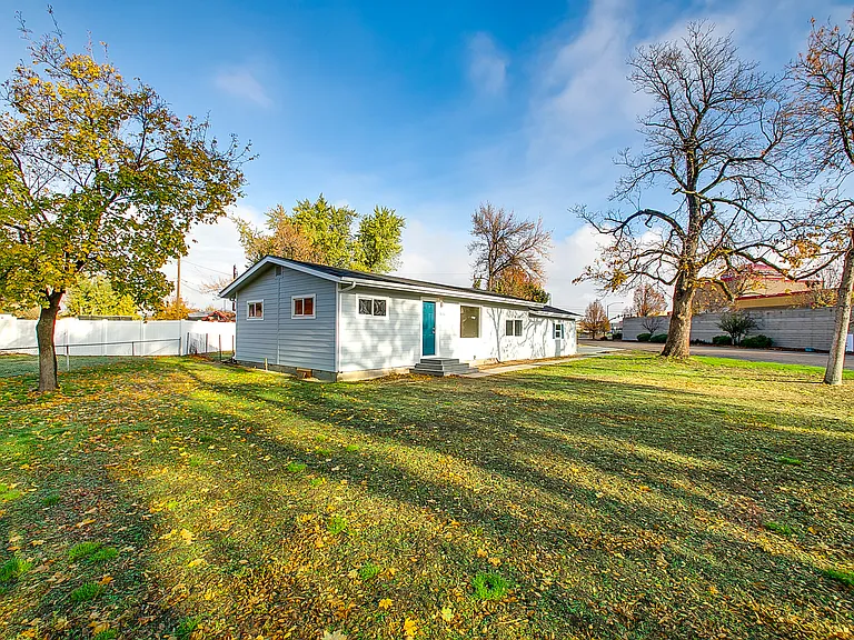 8000 W Dorian St — Photo 5