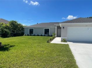 920 NE 9th Terrace Cpe, Coral, FL 33909