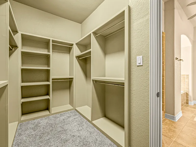 8219 High Noon Way — Photo 34