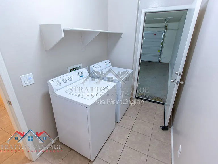 2218 N 77th Dr — Photo 12