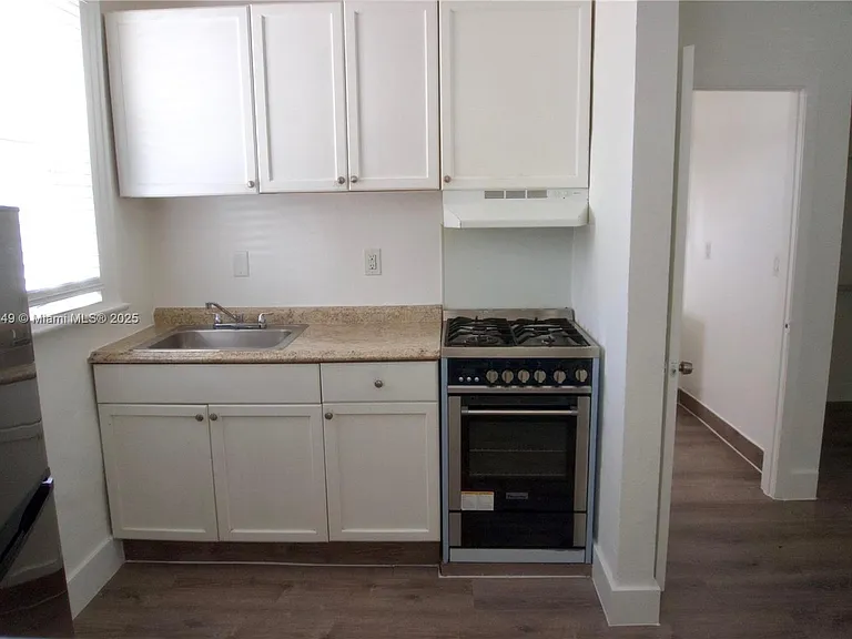 500 SW 6th Ct #104 — Photo 15