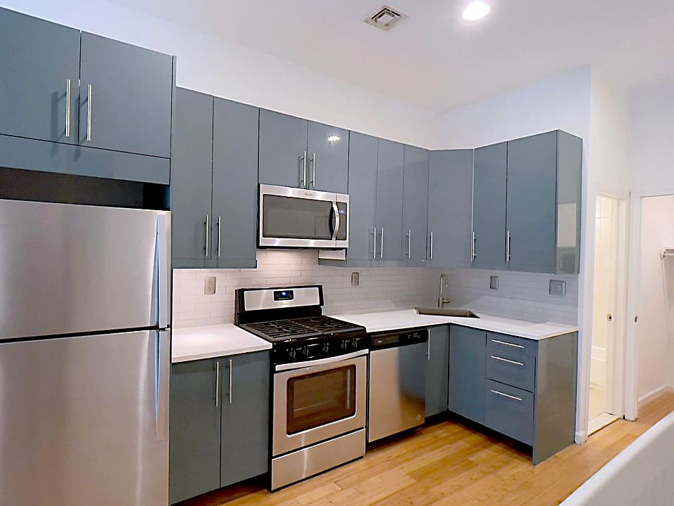 1st image of 385 Palisade Ave #4e0bc5bd8
