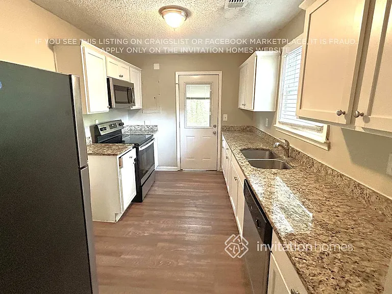 2674 Joyce Ave — Photo 12
