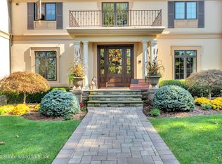 151 Bertha Pl, Staten Island, NY 10301