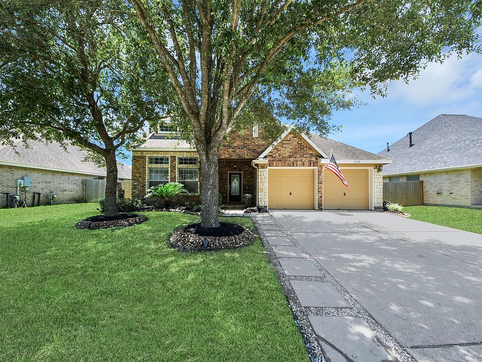 1st image of 1914 Grand Oak Dr