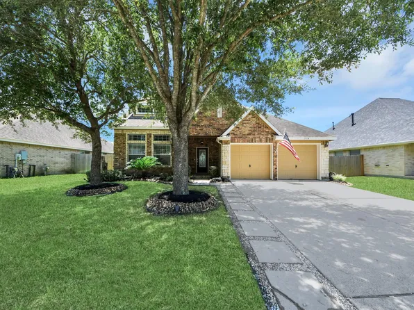 1914 Grand Oak Dr, Pearland, TX 77581