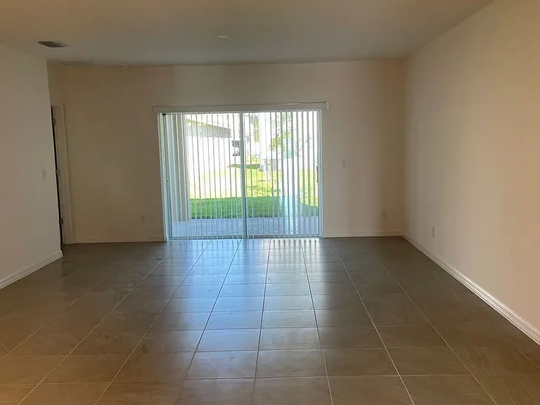 1120 Myrtle Hammock Ln — Photo 9