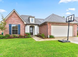 315 Bluebonnet Dr, Lafayette, LA 70508