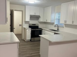 8223 Gulf Tree Ln, Houston, TX 77075
