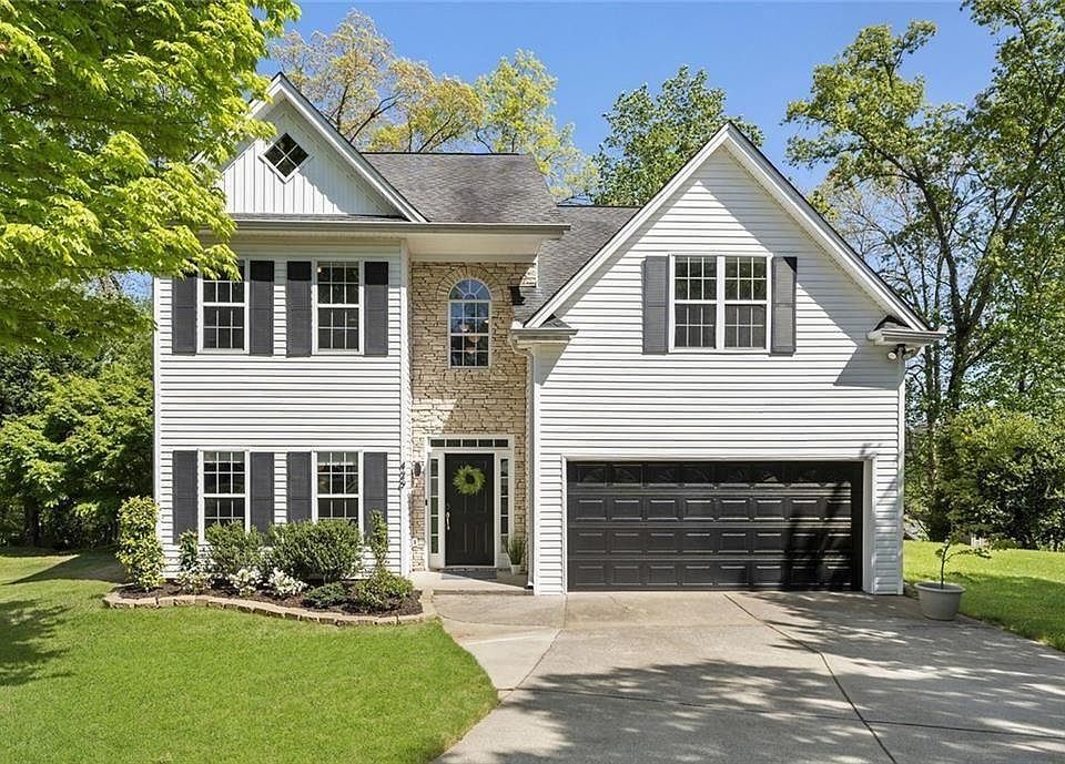 1st image of 429 Tannenhill Pl
