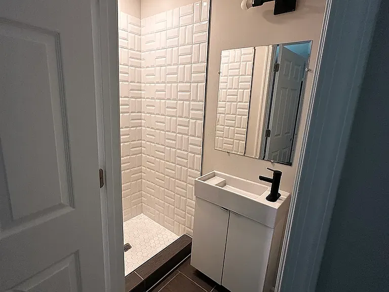 5132 Pembridge Ave #2 — Photo 2