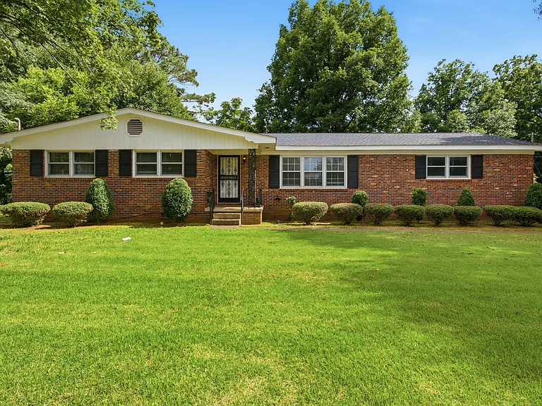 8413 Old Madison Pike — Photo 1