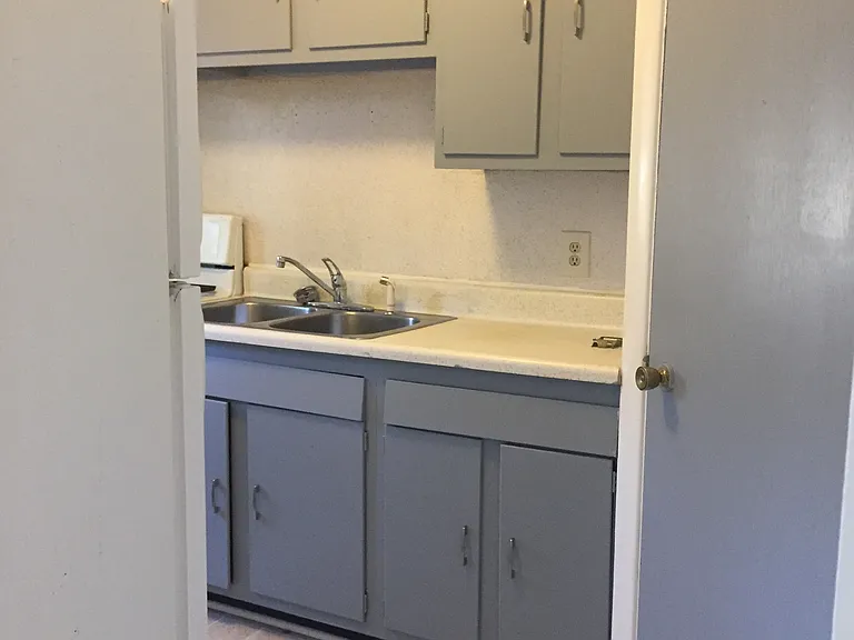 6 Lakewood Dr #3 — Photo 9
