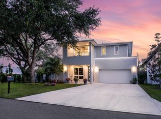 2586 Prospect St, Sarasota, FL 34239