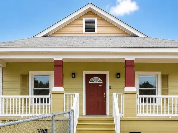 1719 Touro St, New Orleans, LA 70116
