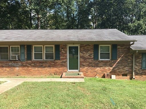 1st image of 2033 Fallsdale Dr