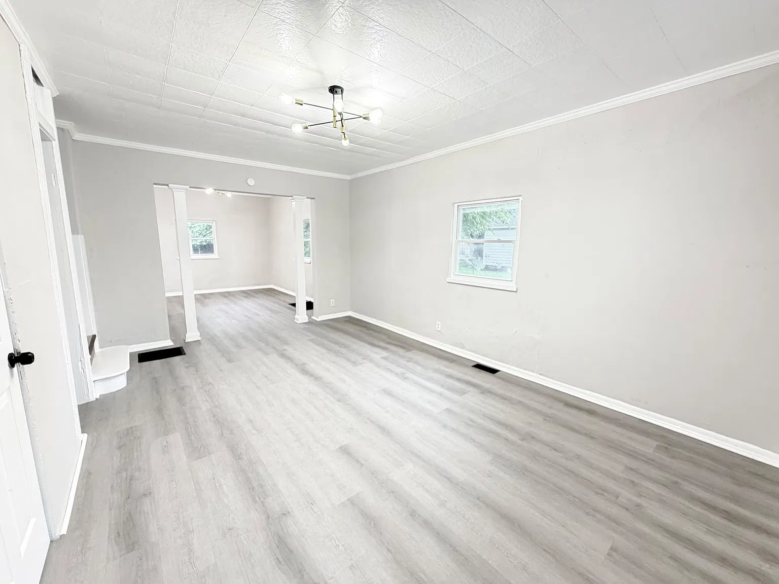 3 bed, 1344 sqft, $1,100 — Photo 2