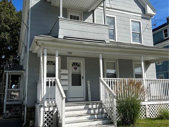 144 Montauk Ave #3