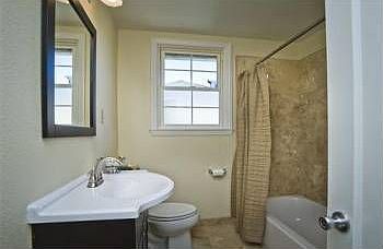 2nd image of 826 Sunnybrae Blvd