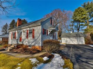 3205 Cambridge Cir, Allentown, PA 18104