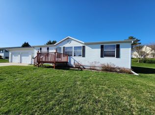 922 Rose St, Cashton, WI 54619