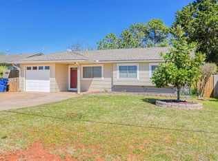 807 S 8th St, Noble, OK 73068