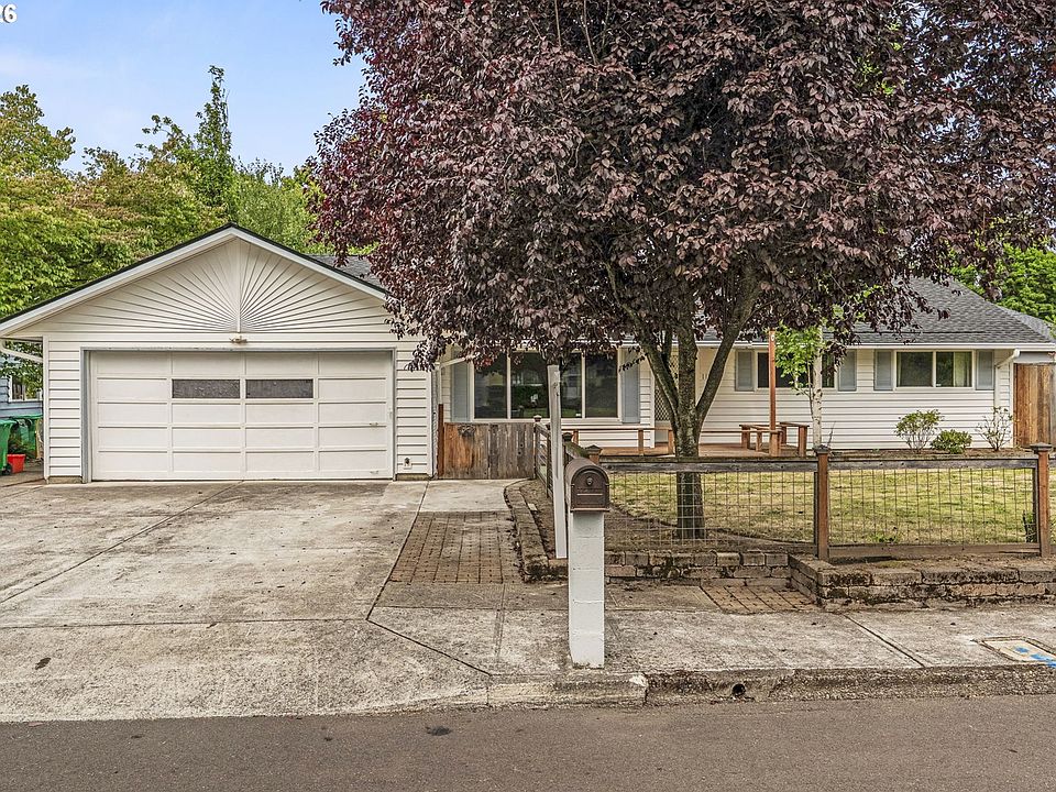 1st image of 11805 SE 56th Ave