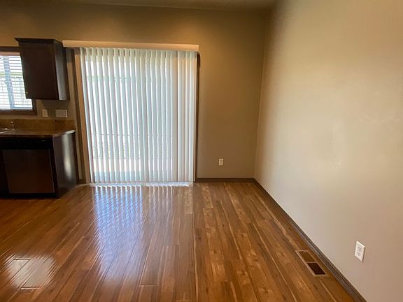 4th image of 1003 W Cherry Ave APT F