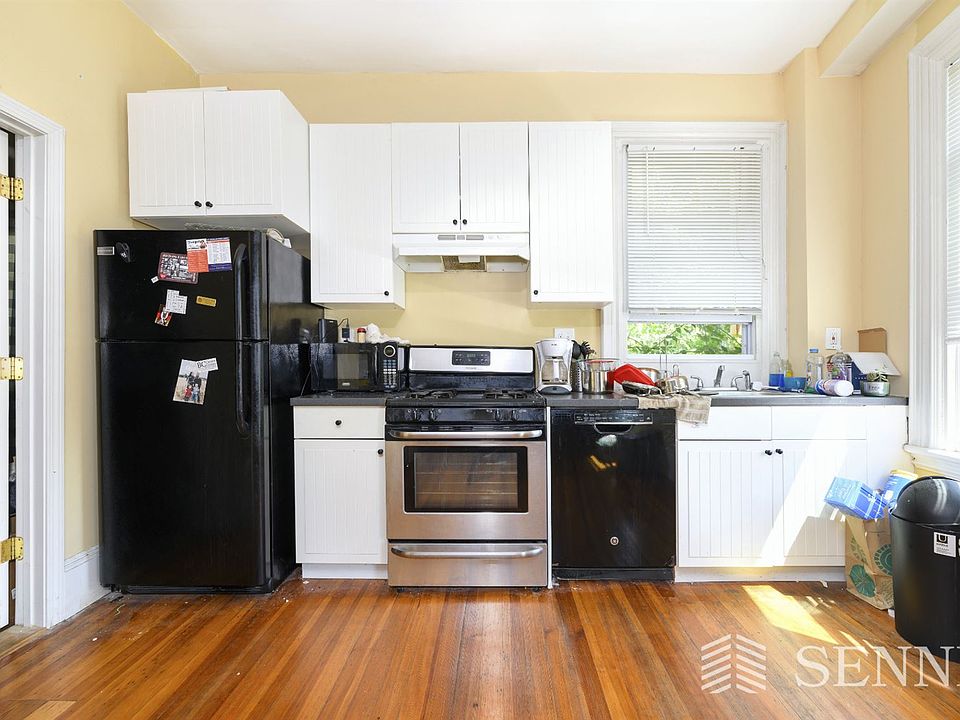 1095 Cambridge St. #2 Cambridge - Inman Square Unit Photo 1