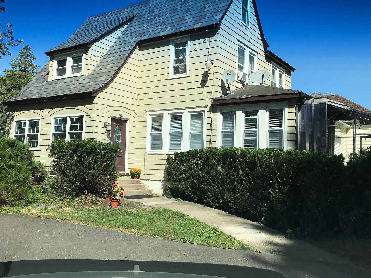 223 W Trenton Ave — Photo 2