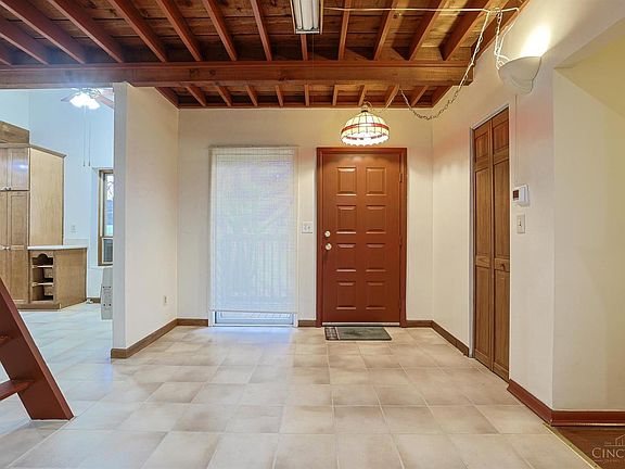 3rd image of 8877 Wuest Rd