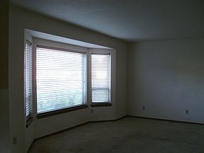4th image of 809 Cultus Mountain Dr