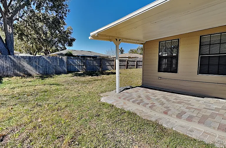 465 Oak Dr — Photo 19