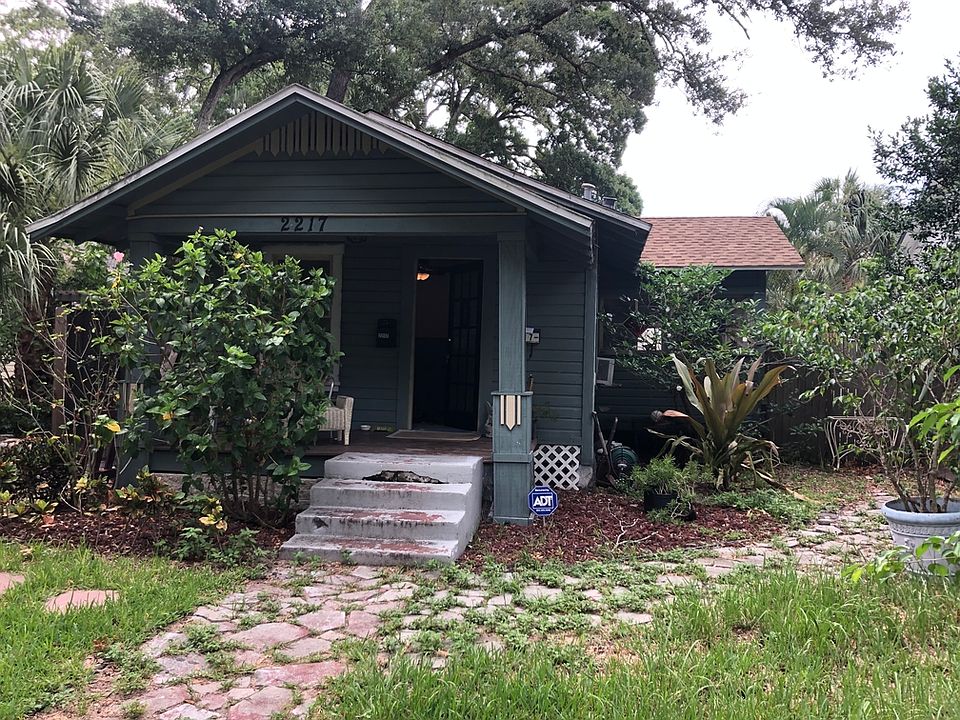 1st image of 2217 3rd Ave N