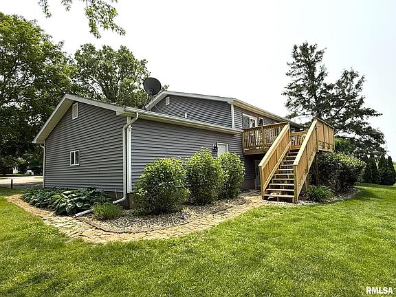 3rd image of 4376 Westport Cir