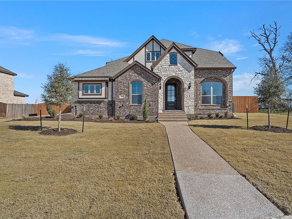 1st image of 137 Foxglove Dr