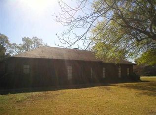16 Big Oak Ln, Texarkana, TX 75503