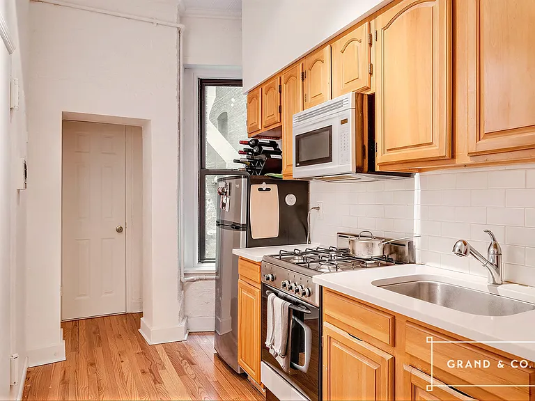120 Mac Dougal St #3 — Photo 1