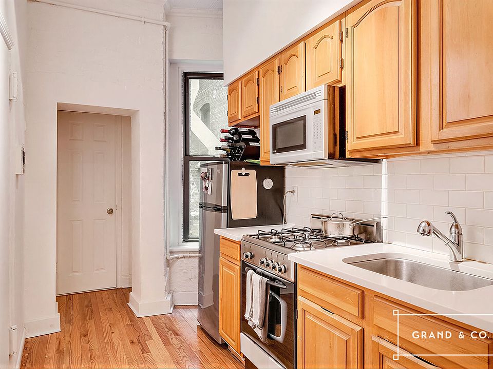 1st image of 120 Mac Dougal St #3