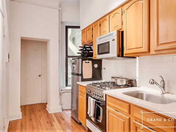 120 Macdougal Street image 1 of 7