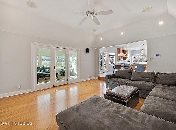 4th image of 10721 Victoria Pl