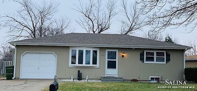 1st image of 803 Hemlock Dr