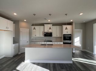 8334 183rd St W, Lakeville, MN 55044