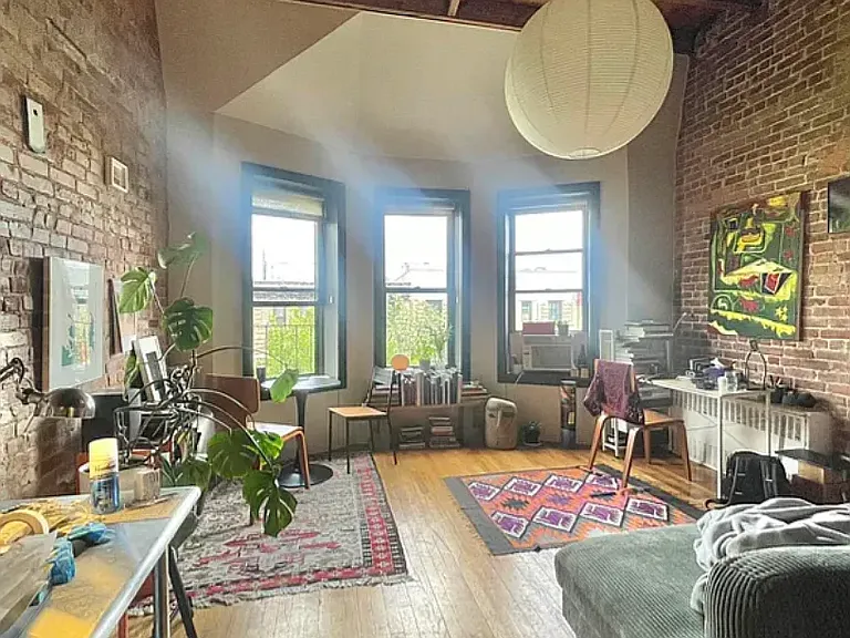 1046 Bergen St #4F — Photo 3