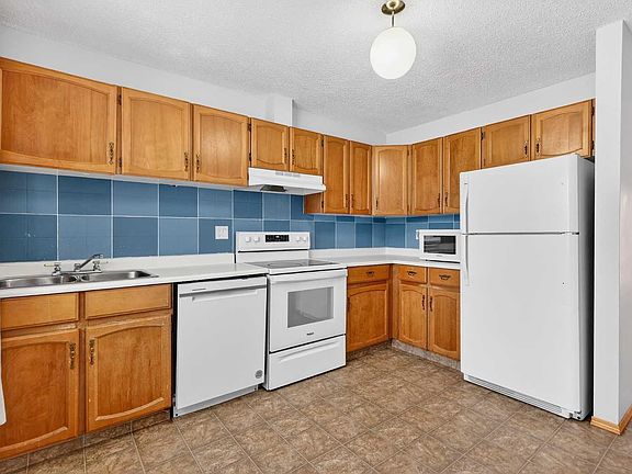 4th image of 1502 Ranchlands Way NW