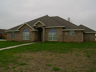 1st image of 5902 Lyndhurst Dr