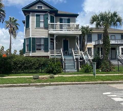 2nd image of 1628 Avenue K