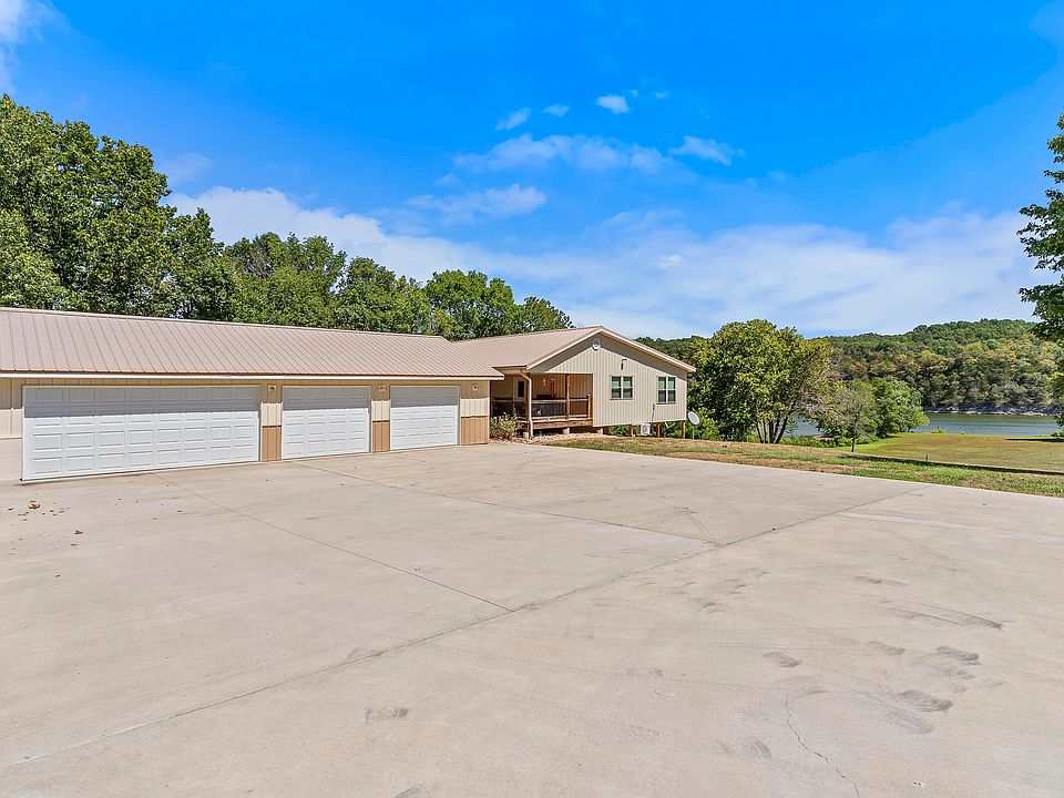 1st image of 164 Overland Court