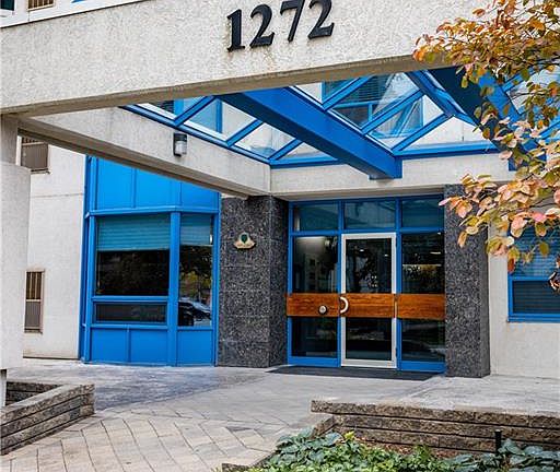4th image of 1272 Ontario St #203